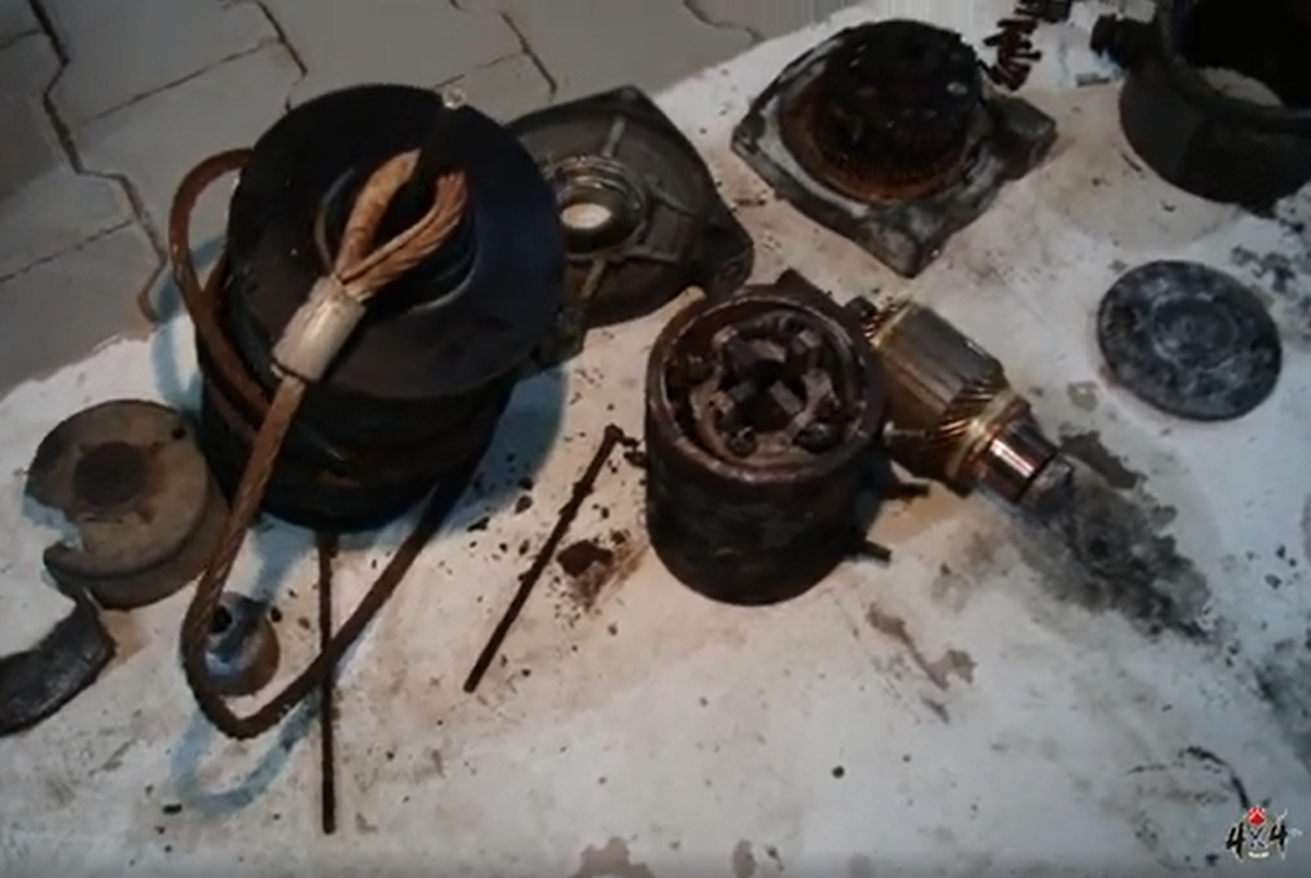 Лебедка, как любое оборудование, требует время от времени внимания