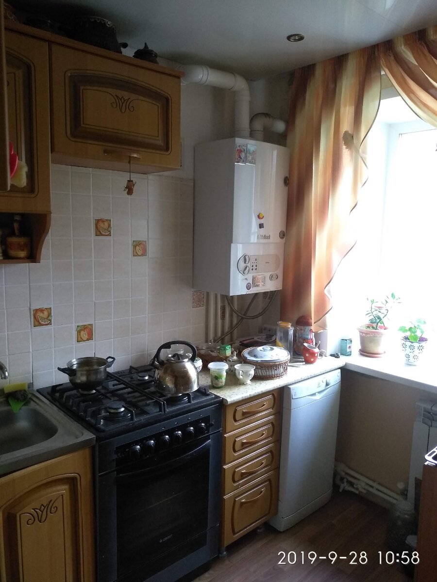 Газовая плита "Гефест" с электрической духовкой