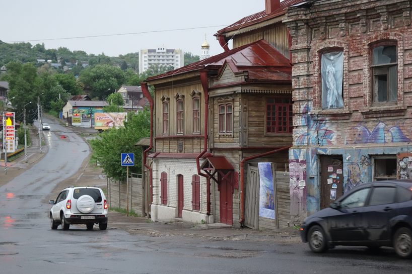 Улица Октябрьская в районе бывшего Привалова моста.