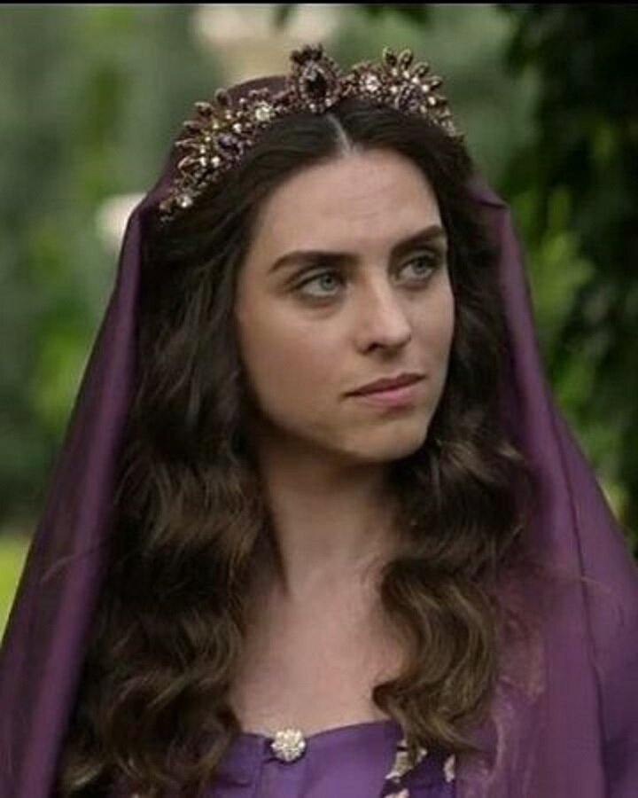 Кадр из сериала "Империя Кесем"