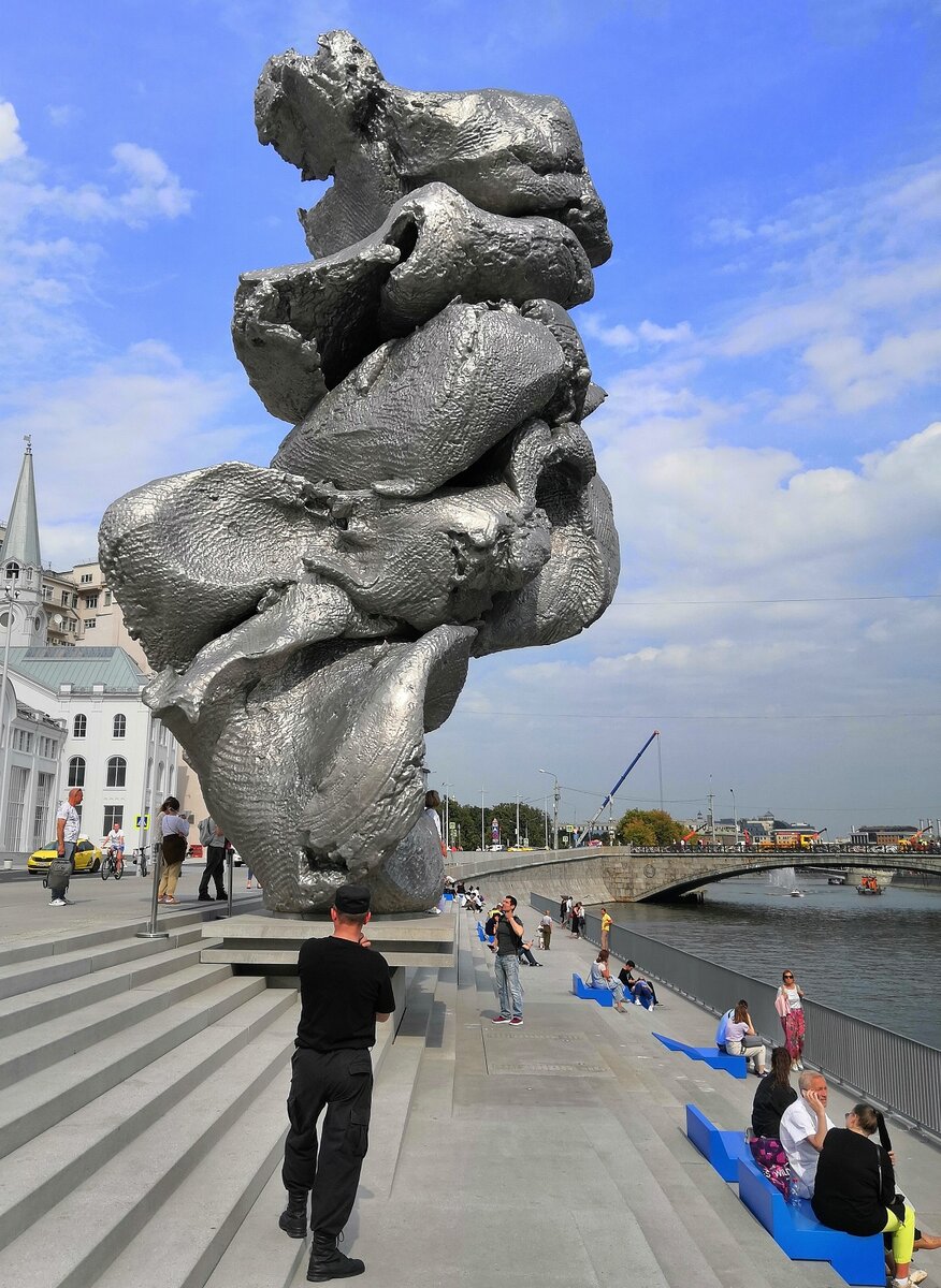 большая глина номер 4 скульптура в москве