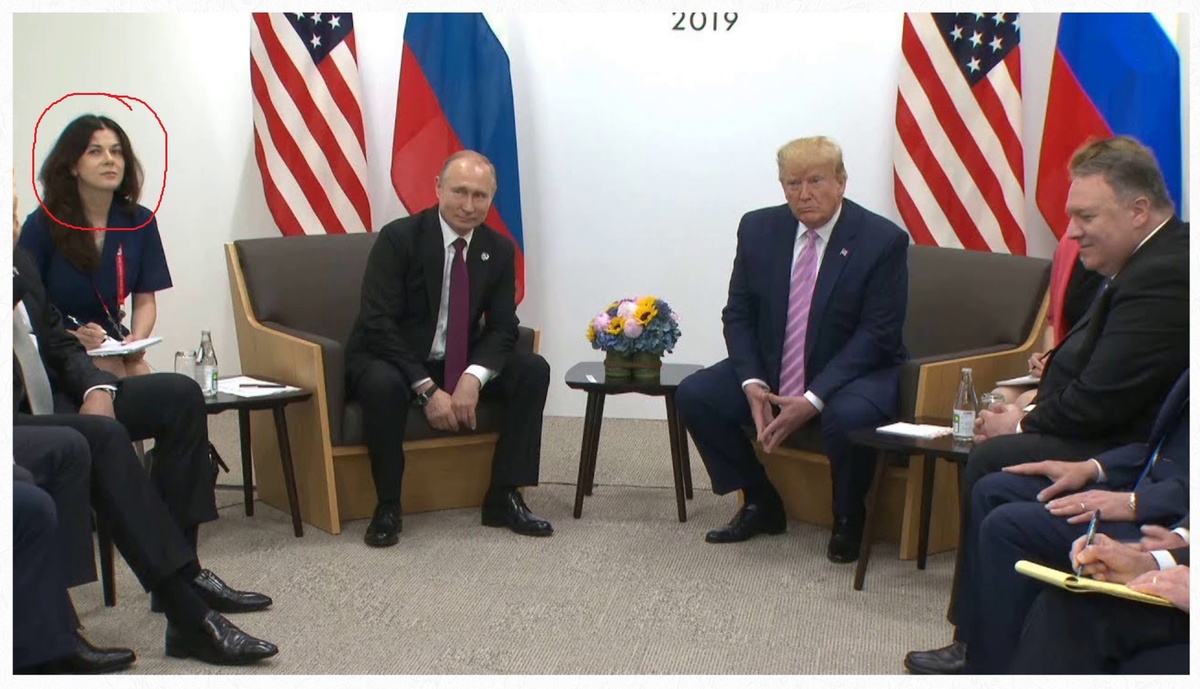 Та самая переводчица, из-за которой весь сыр-бор!