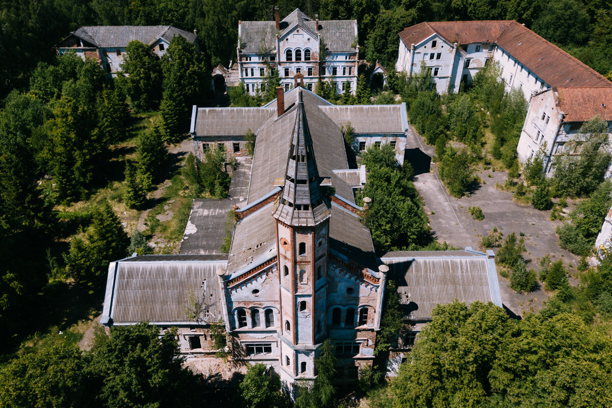 Калининградская психиатрическая больница. Лечебница Алленберг Калининград. Алленберг Калининград психиатрическая больница. Заброшенная психиатрическая больница Калининградская область. Алленберг Калининград психиатрическая больница экскурсия.