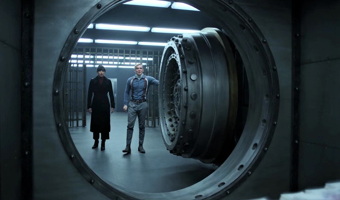 сиэль амос гп. хранитель сейфоголовый. игра сейф настольная. сейфы в игре the evil within. себастьян сейф.