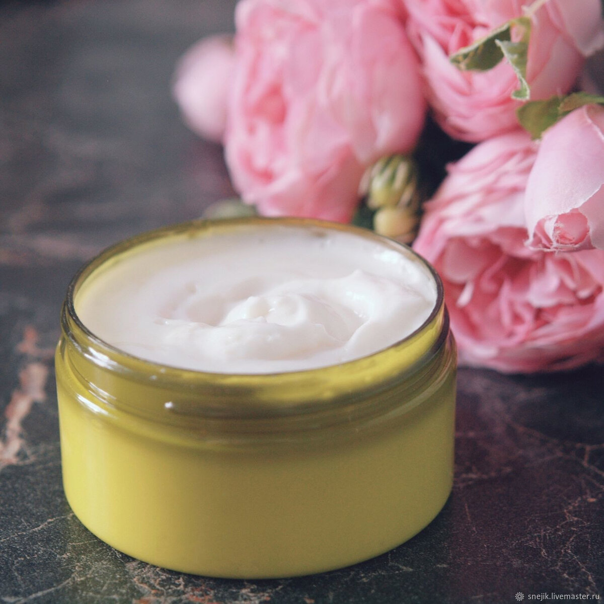 На фото: маска для жирных волос, магазин Solar soap