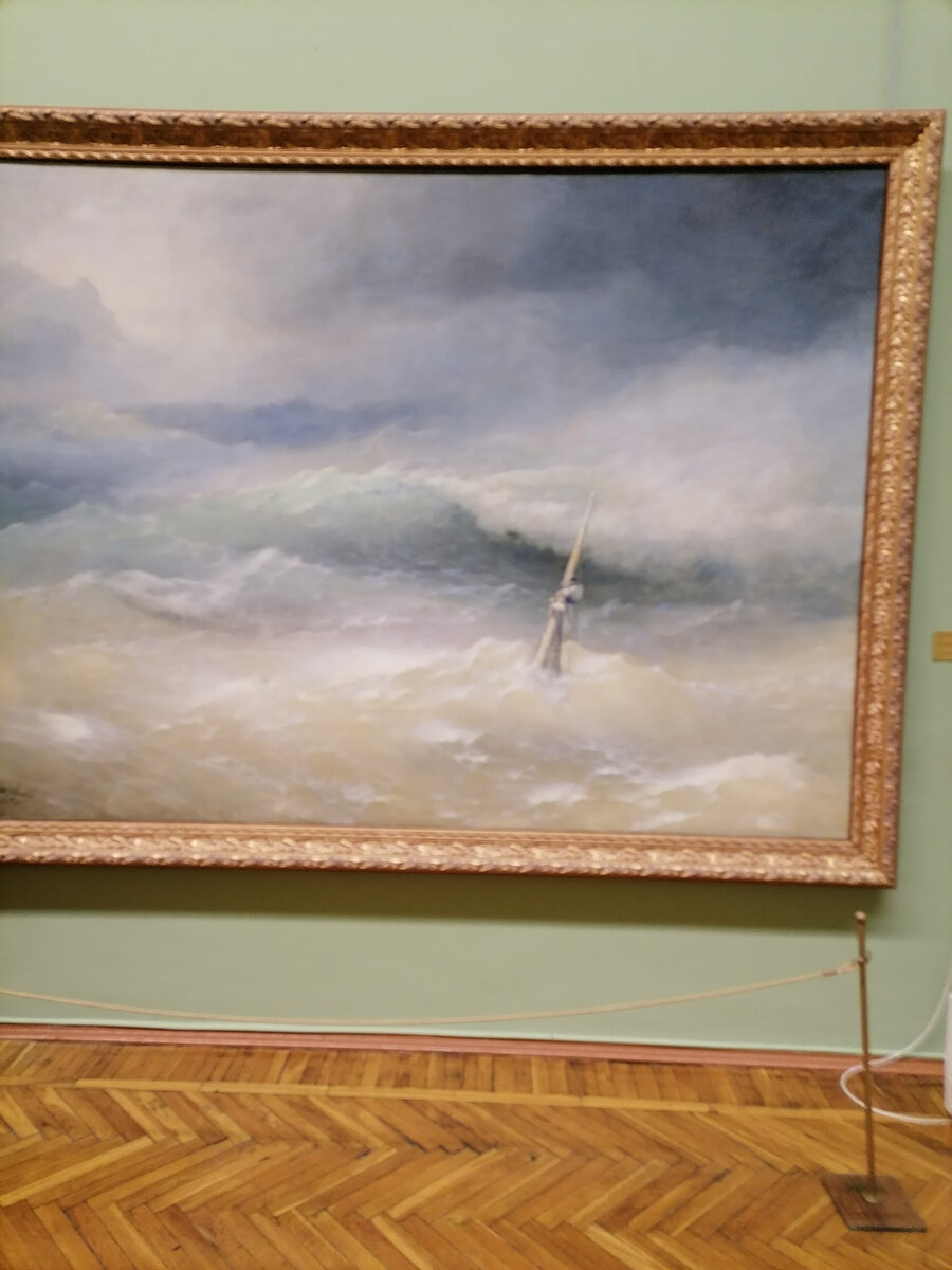 Прекрасные картины в Художественном музее Минска. Это картина Айвазовского. Из личного архива.