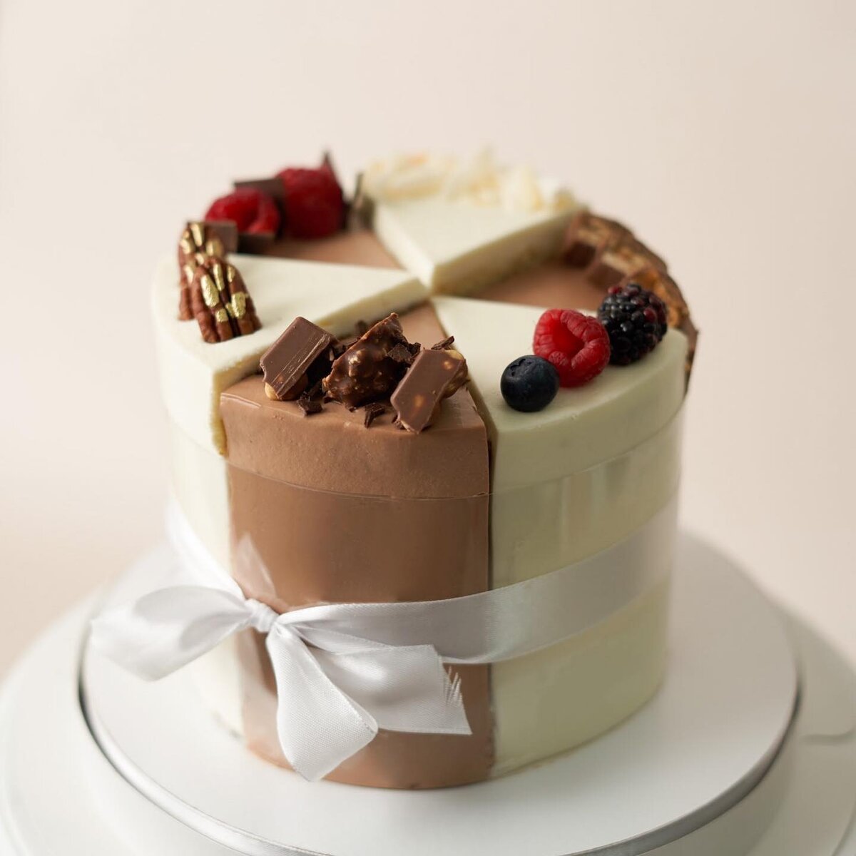 Чем заменить белый шоколад в торте