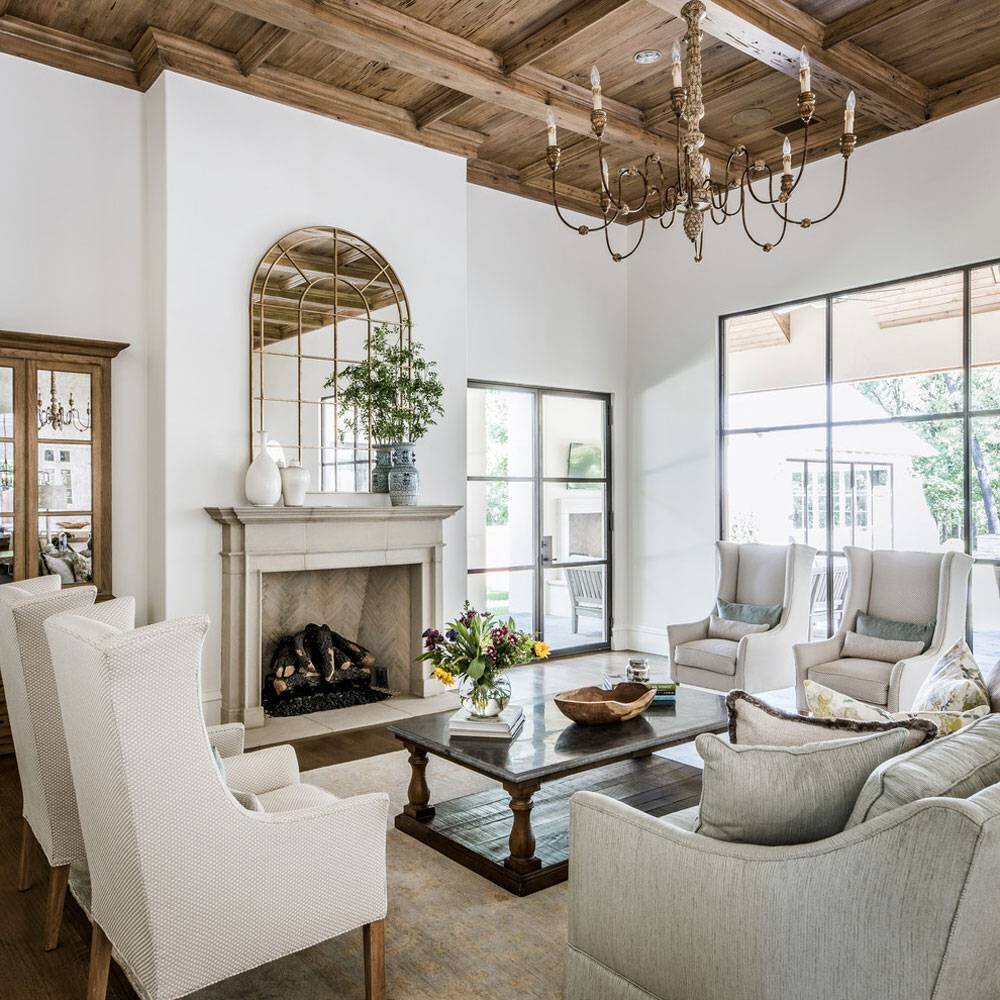 Французский стиль.