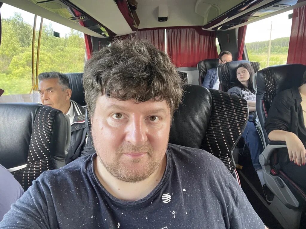 Во время ковида из автобусов Lux Lounge убрали бортпитание, оставили только кофе ;(  📷
