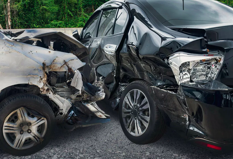 Авария была весьма серьезной - все подушки сработали