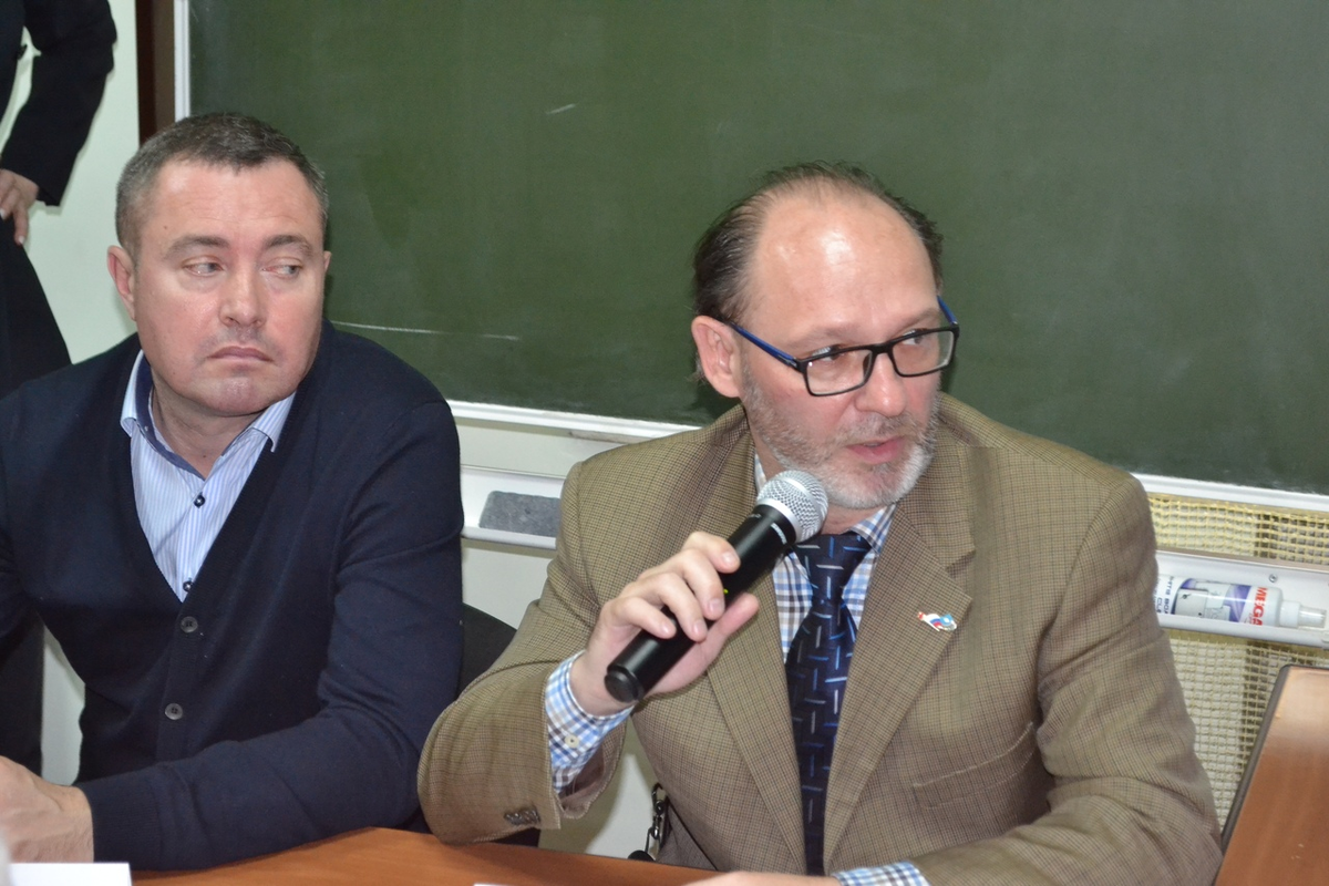 Тысяча тюменцев напишут онлайн-диктант «Я гражданин». Он пройдет 22 августа - в День государственного флага России. Главная цель акции  - проверить уровень общественно-политической, правовой и гражданской грамотности населения.