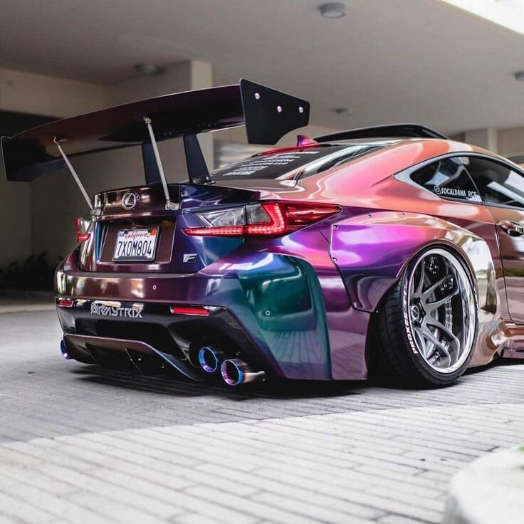 Тюнинг автомобиля — процесс доработки обычного автомобиля, нацеленный на изменение заводских характеристик (увеличение мощности и эффективности двигателя, повышение эффективности тормозов, улучшение подвески, улучшение мультимедиа системы автомобиля, а также кардинальная переделка автомобиля, например в кабриолет или пикап). Тюнинг как стремление улучшить автомобиль объединяет большое количество энтузиастов по всему миру, для которых тюнинг — это хобби или профессиональная деятельность. Тюнинг автомобиля, который готовится принять участие в какой-нибудь гоночной серии, обычно принято называть Рингтулом (от англ. ring — кольцо, англ. tool — инструмент). Профессиональные рингтулы собираются тюнинг-ателье или специальными специализирующимися в области мотоспорта компаниями.