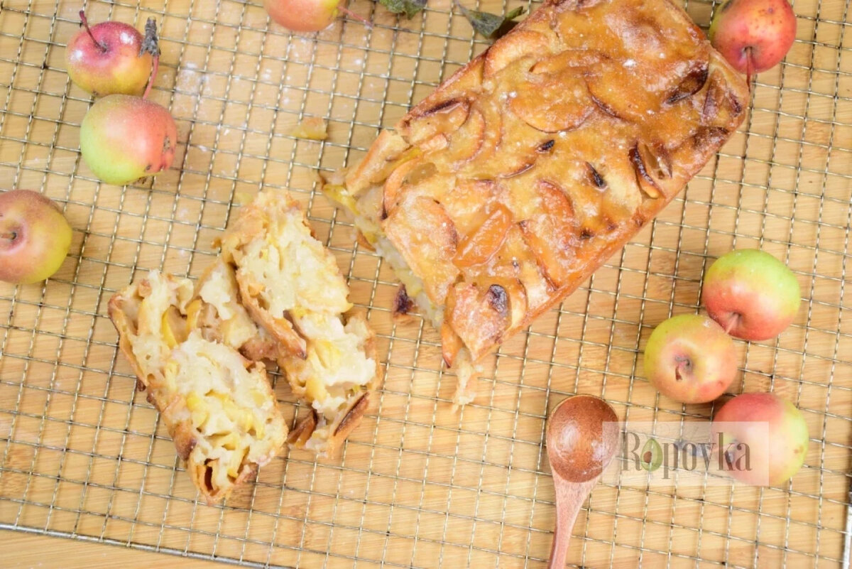 Веганская шарлотка с яблоками