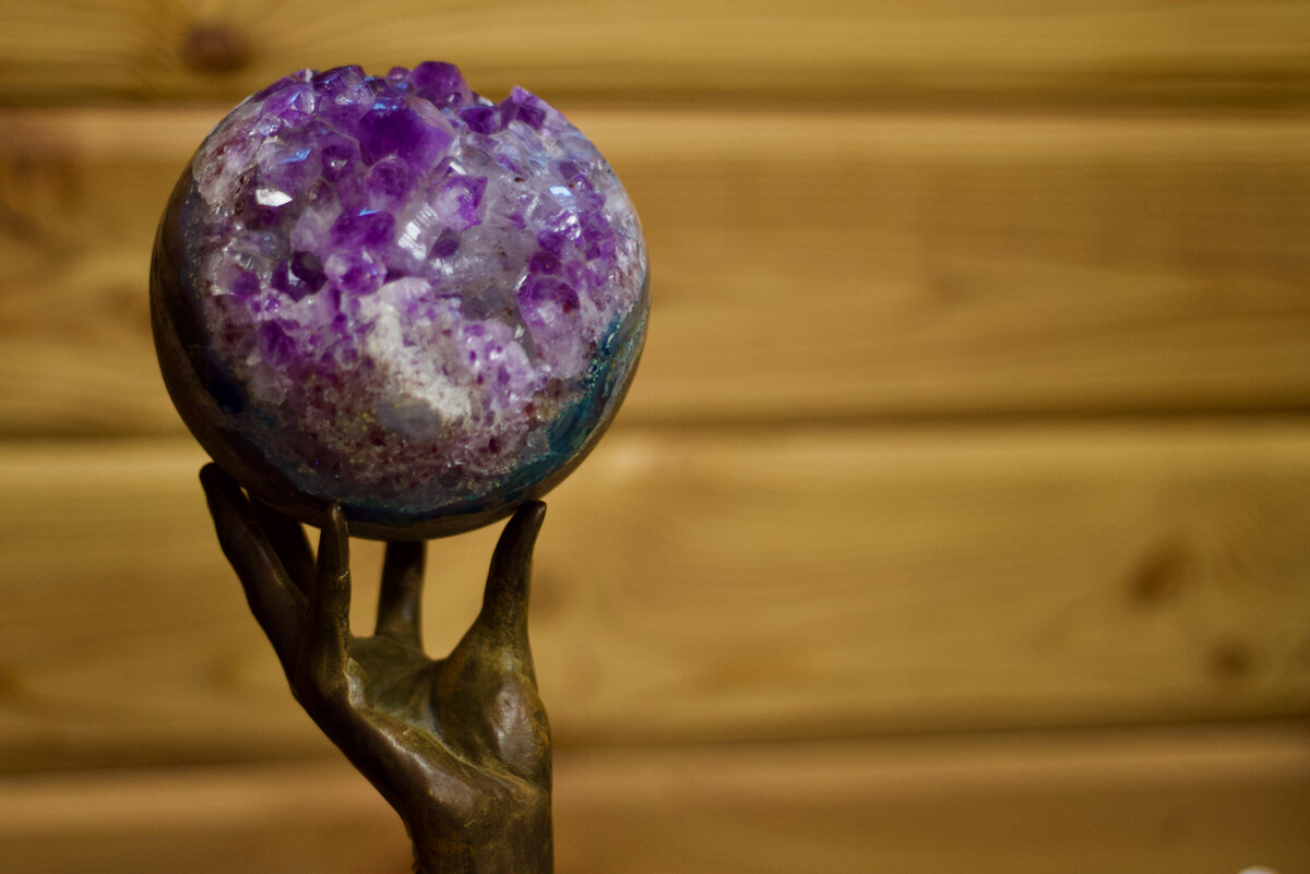 Скульптуры с камнями