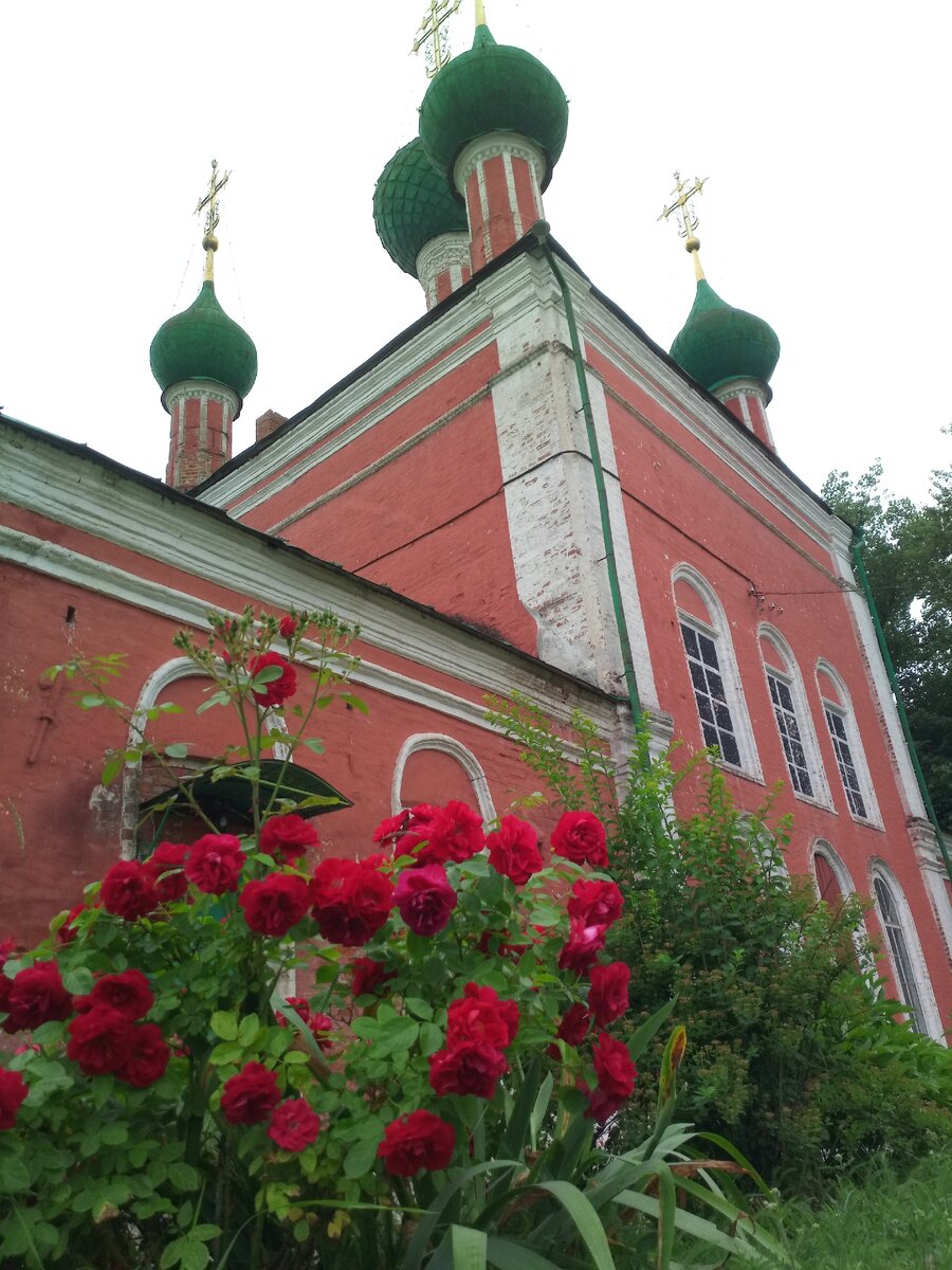 Храм Александра Невского в переславском кремле