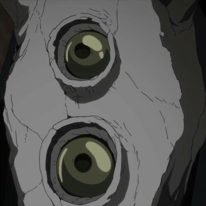 Он смотрит на тебя, как на свой ужин