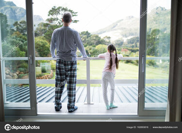 Балкон у нас не такой.Дом многоквартирный,но суть отражена.