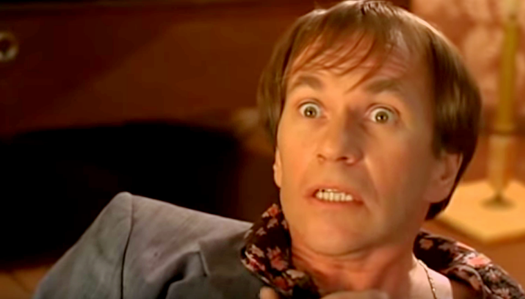 Кадр из фильма Г. Шенгелия "Мусорщик"