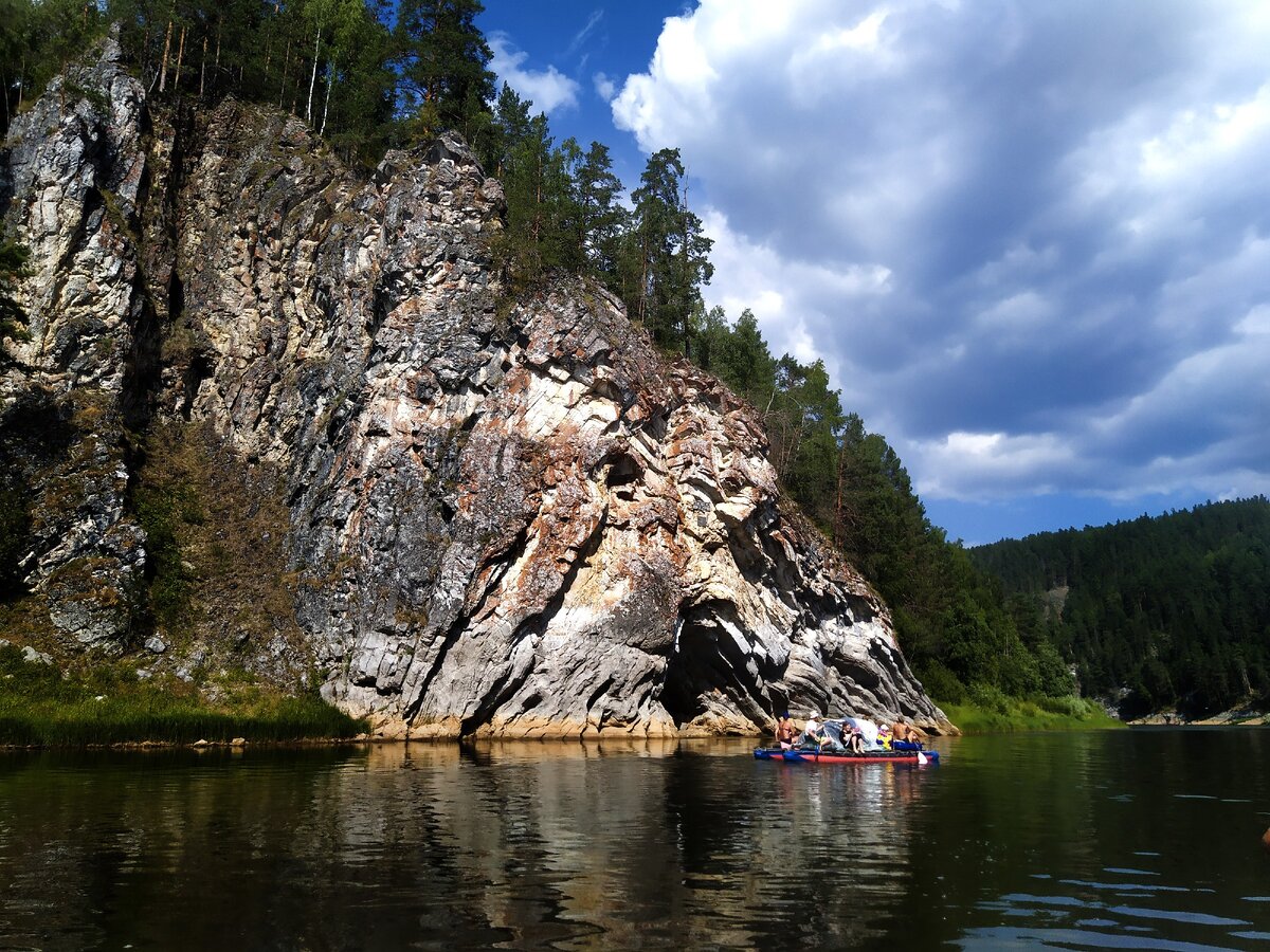 Это фото с нашего сплава по Р. Чусовой.  Камень Печка