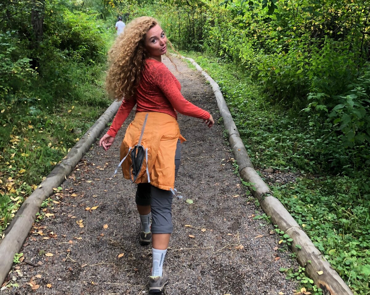 Вот такая сейчас удобная тропа на Центральных столбах в Красноярске.