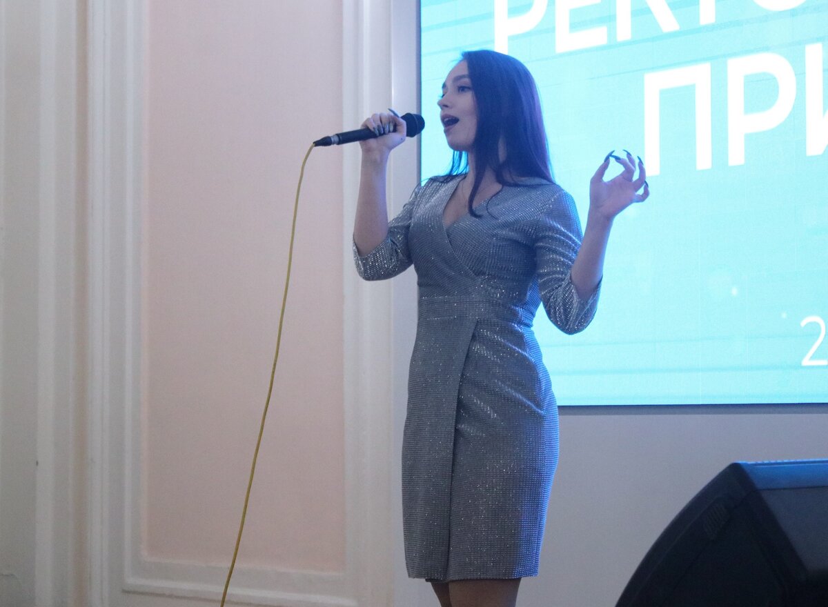 Выступление нашей студентки Кати на ректорском приеме-2021. Фото из группы vk.com/yaroslavl_state_university