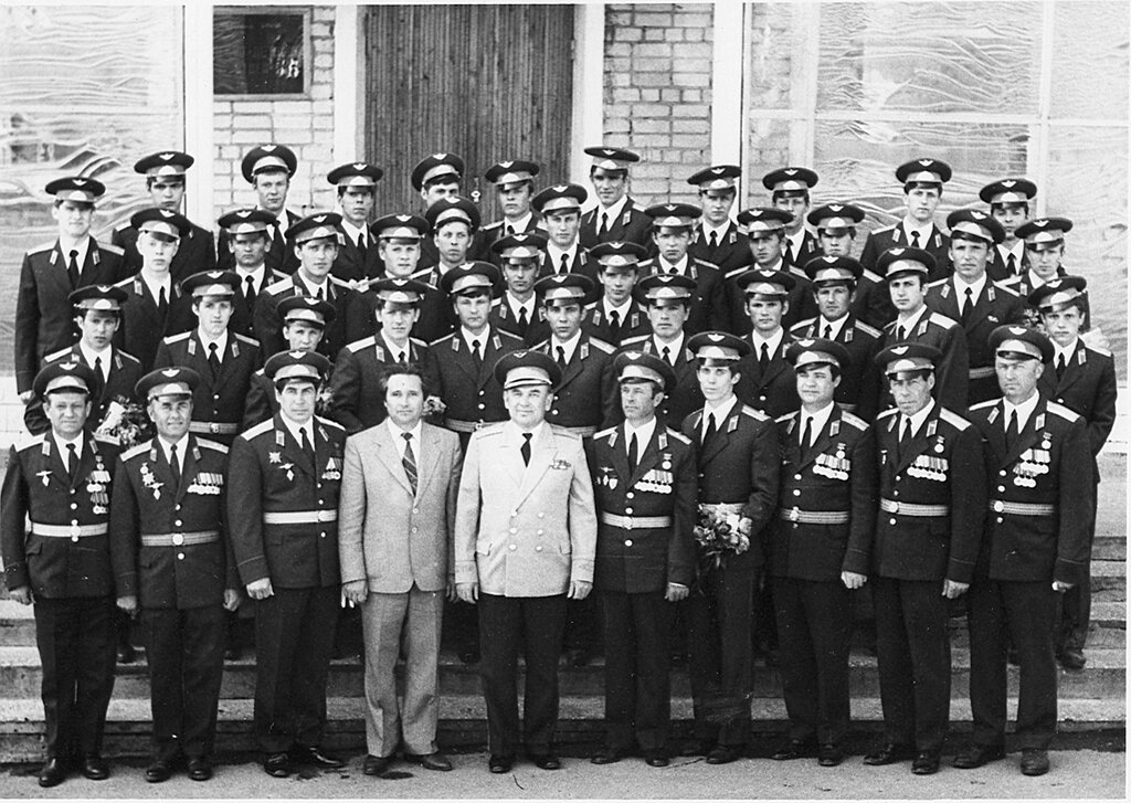 саратовское летное училище. свваул выпуск 1985. саратовское военное летное училище. саратовское военное летное училище. саратовское вваул выпуск 1973.