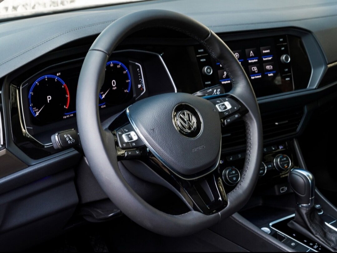 Цифровая приборная панель