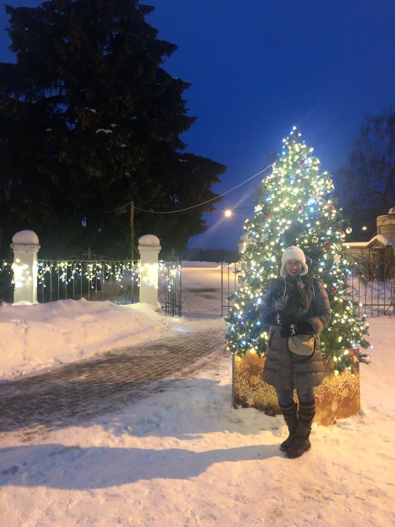 В прошлые выходные в Коломне было здорово гулять вечером - ёлочки и иллюминация создавали волшебное настроение. Фото из личного архива автора принадлежит автору 
