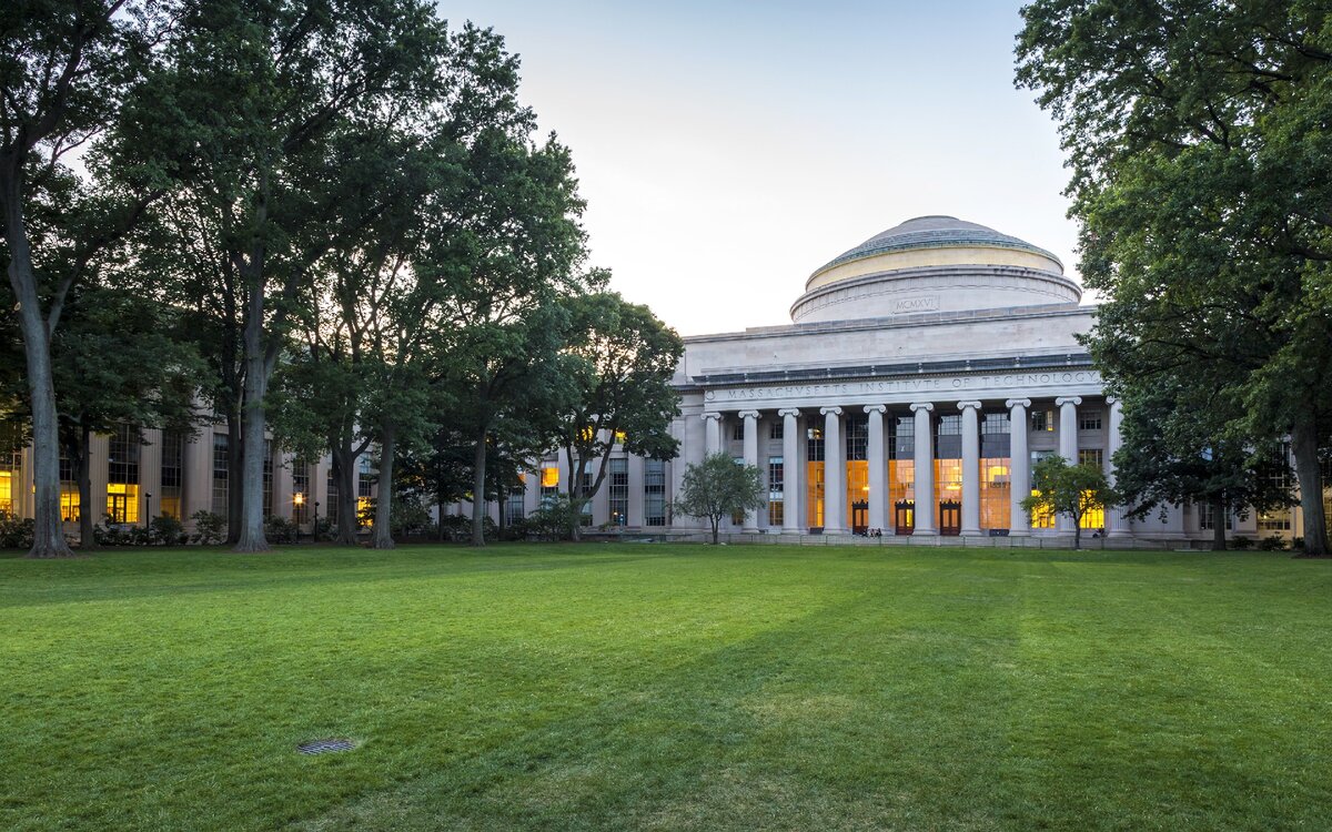 Бостонский институт во всей красе.