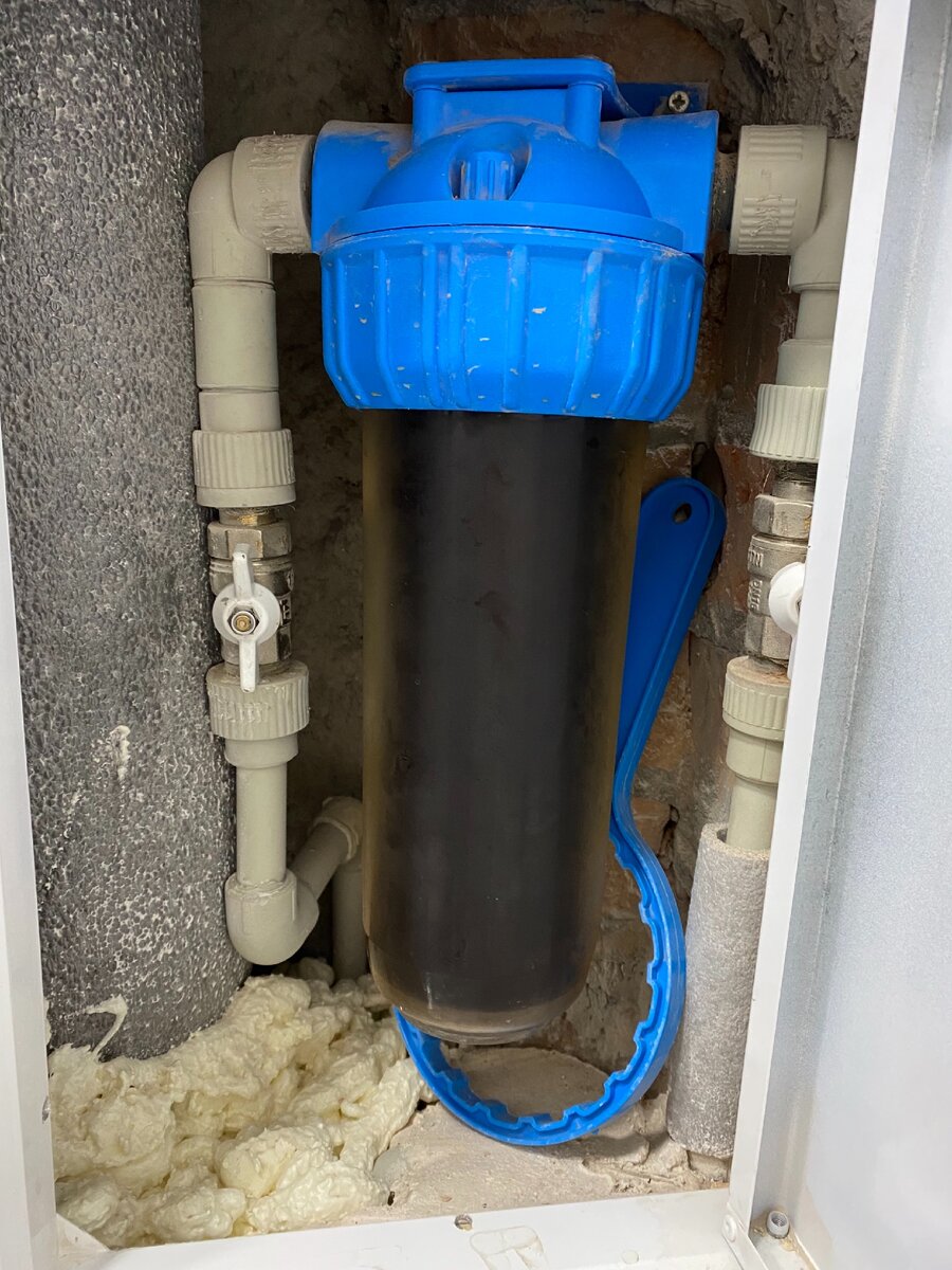 для тех кто считает что за городом вода чище, фильтру 1 месяц 