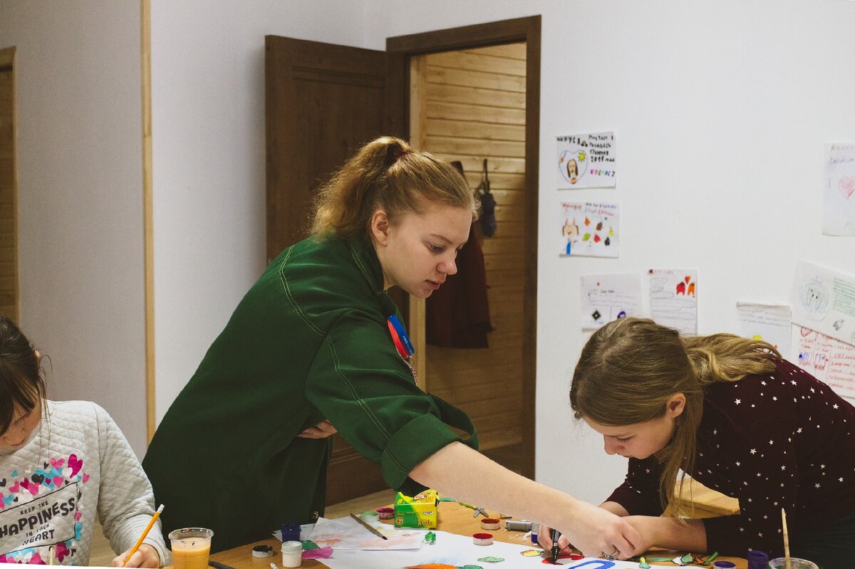 А еще с 2018 года я состою в Студенческом Педагогическом Отряде "Будущее" и летом работаю в детских лагерях :)