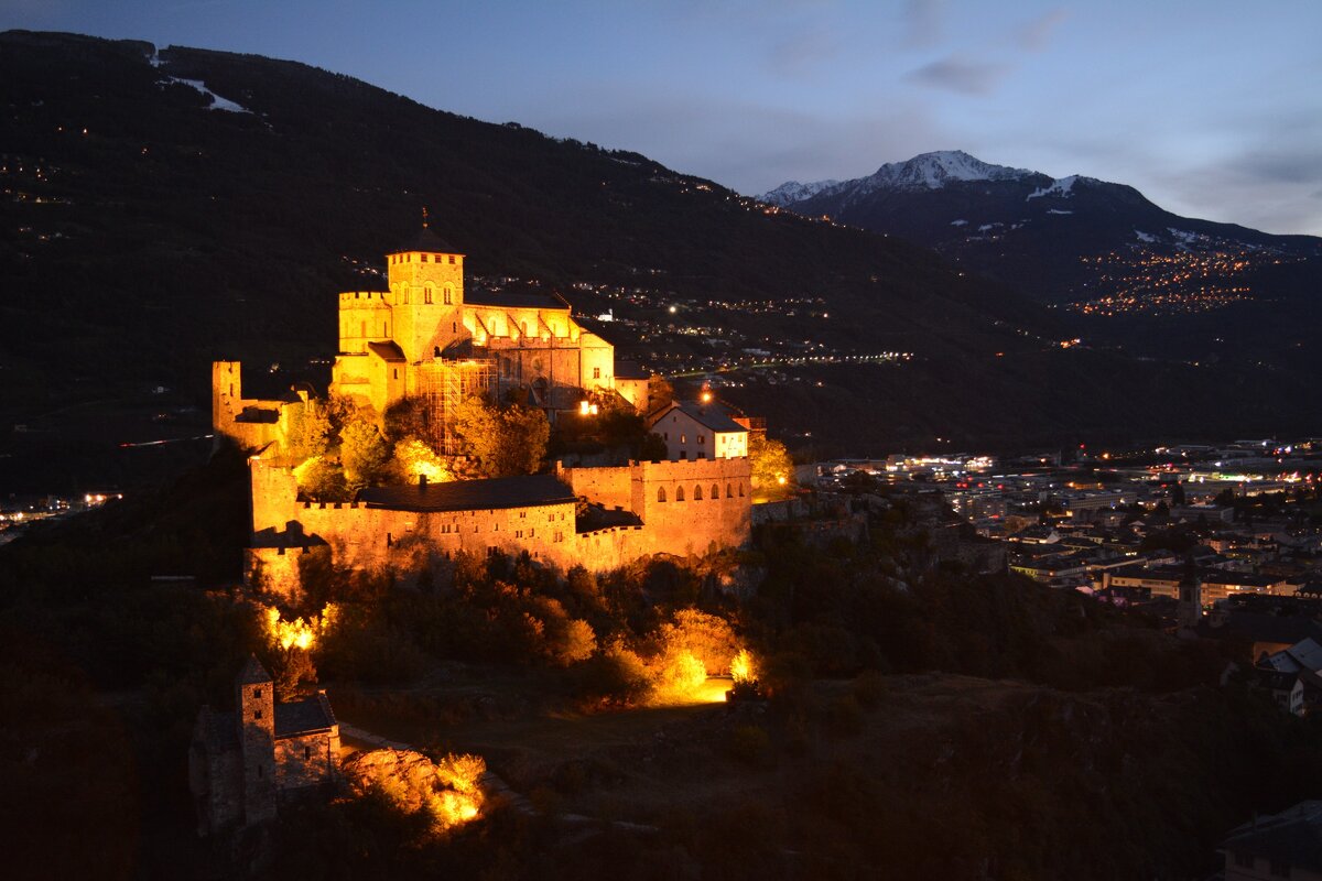 Basilique de Valère, вид от Château de Tourbillon