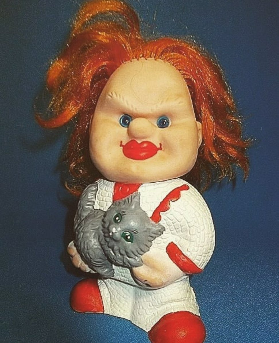 Куклачев, кто не узнал. Сейчас бы эта кукла была бы быть главным героем хоррор-фильма.