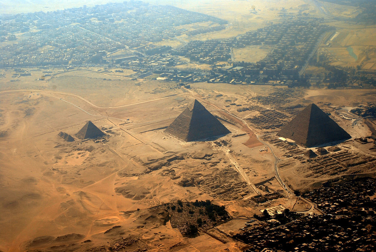 Пирамиды на плато Гиза