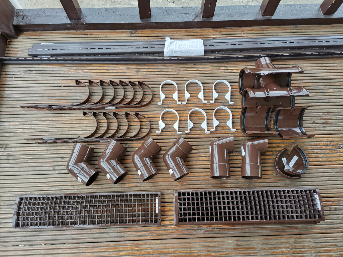 Комплект водостока на сарай.