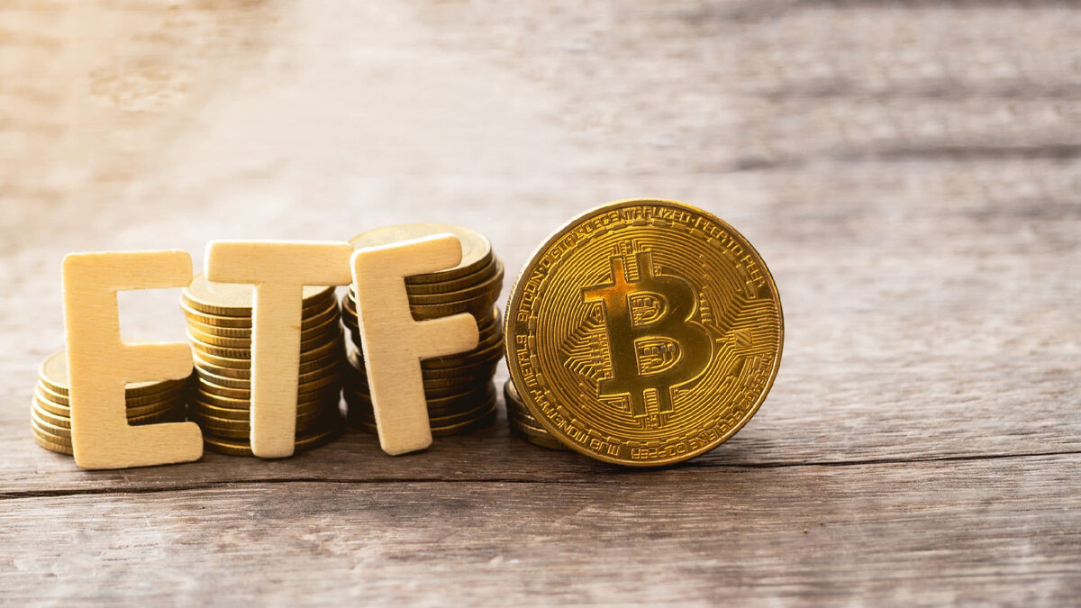 Etf bitcoin. Bitcoin ETF. Картинки спот-биткойн ETF. Криптовалюта это легально. Samsung ETF