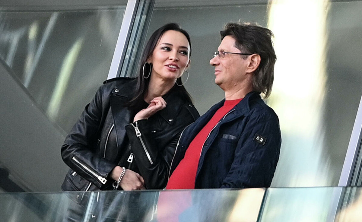Лёня, а давай наймём поляка?