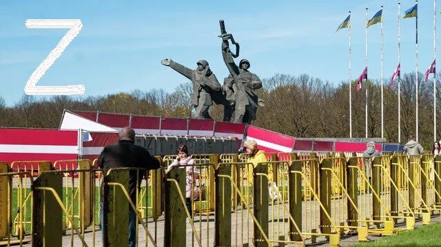 Его скоро снесут, а мы, пока, - беспомощны остановить варварство.