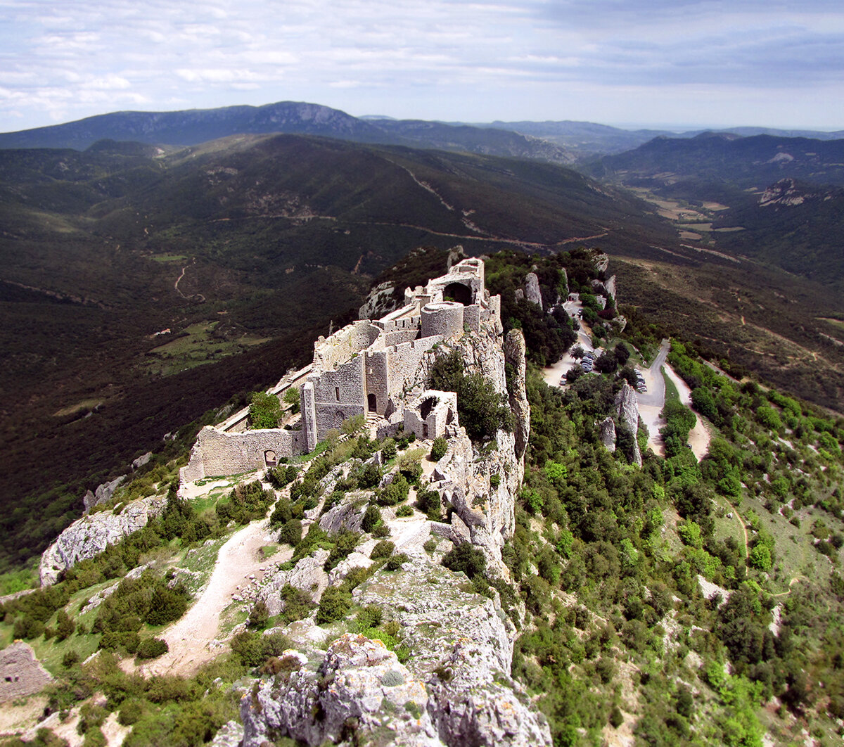 Замок Пейрепертюз (Château de Peyrepertuse), Лангедок, Франция