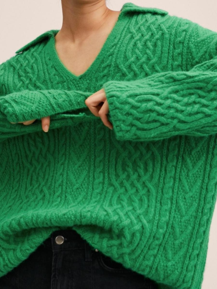  Подборка узорчатых зеленых свитеров