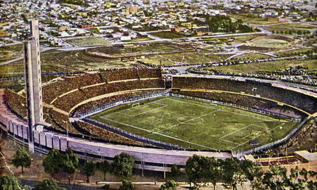 Стадион,  Estadio Centenario (www/wikipedia.org)