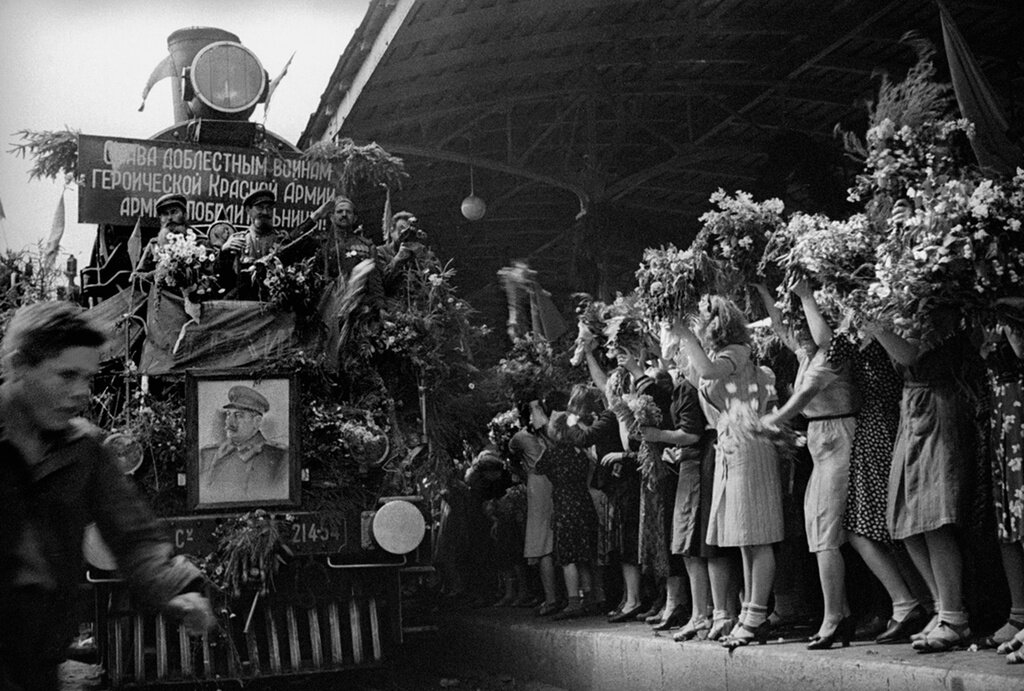 Фото возвращение солдат с войны 1945