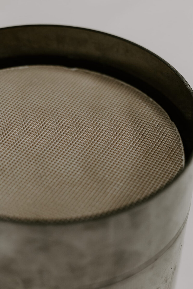 Как выглядит новый неиспользованный катализатор