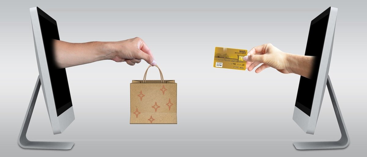 Из-за того, что развиваются службы он-лайн доставки, продавать бу сложнее. Поэтому нужно стараться выделиться среди конкурентов. Оригинал картинки с https://pixabay.com/