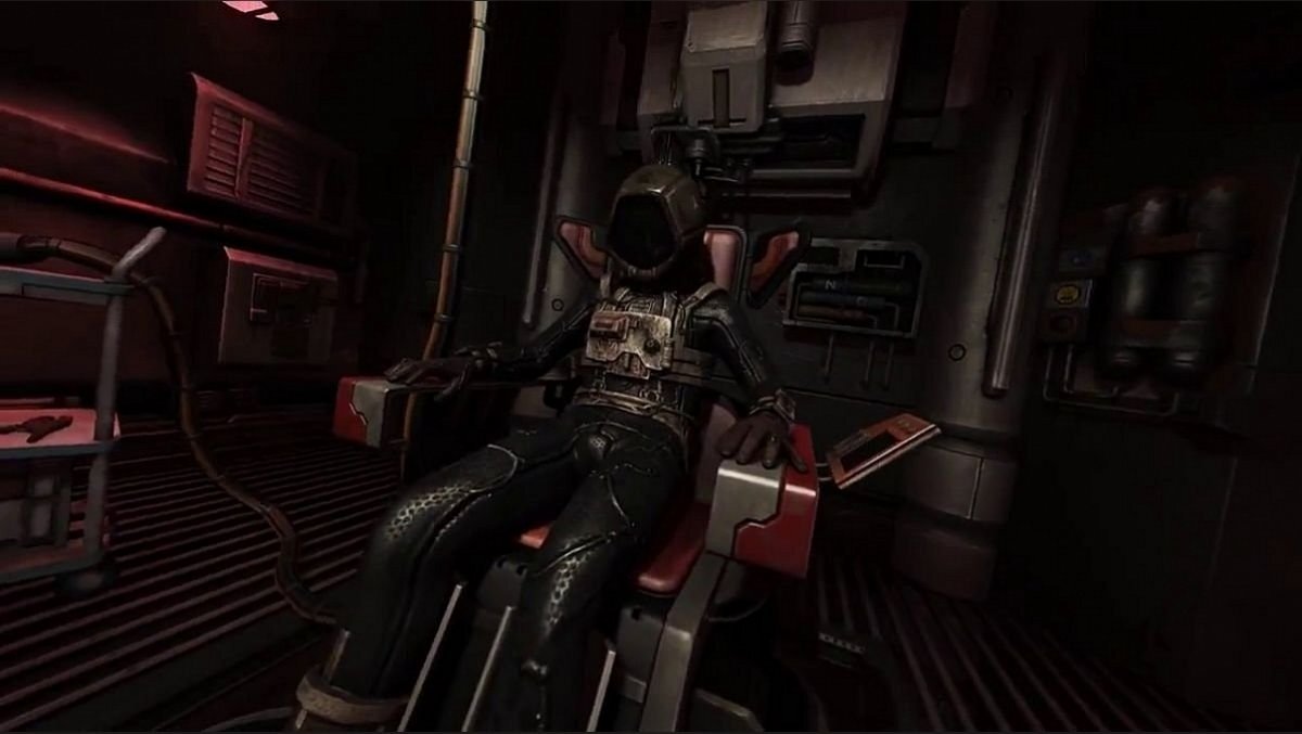 Странно смотреть на собственную копию, и тем более решать её судьбу
