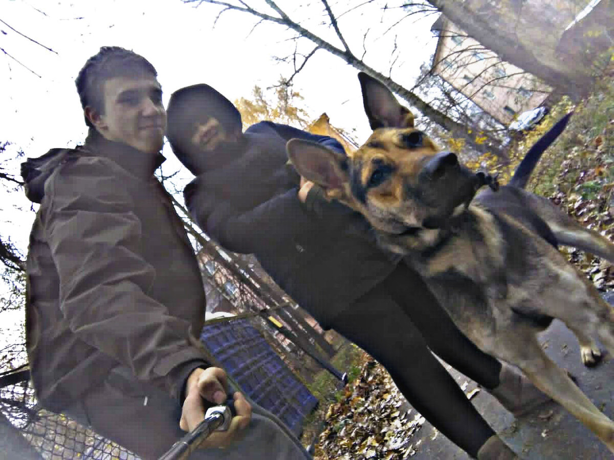 Боня с семьей