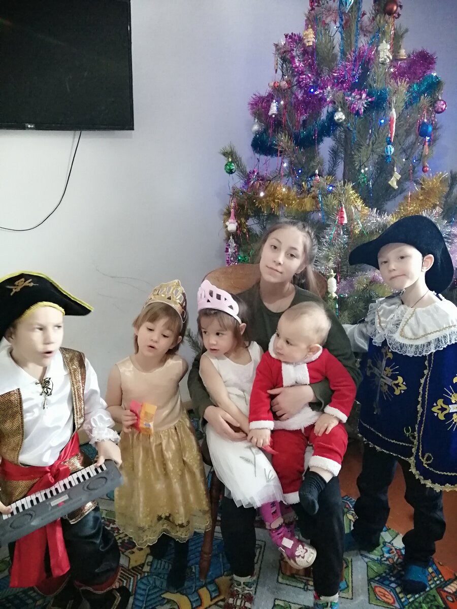 Мои три сына и три дочки🥰