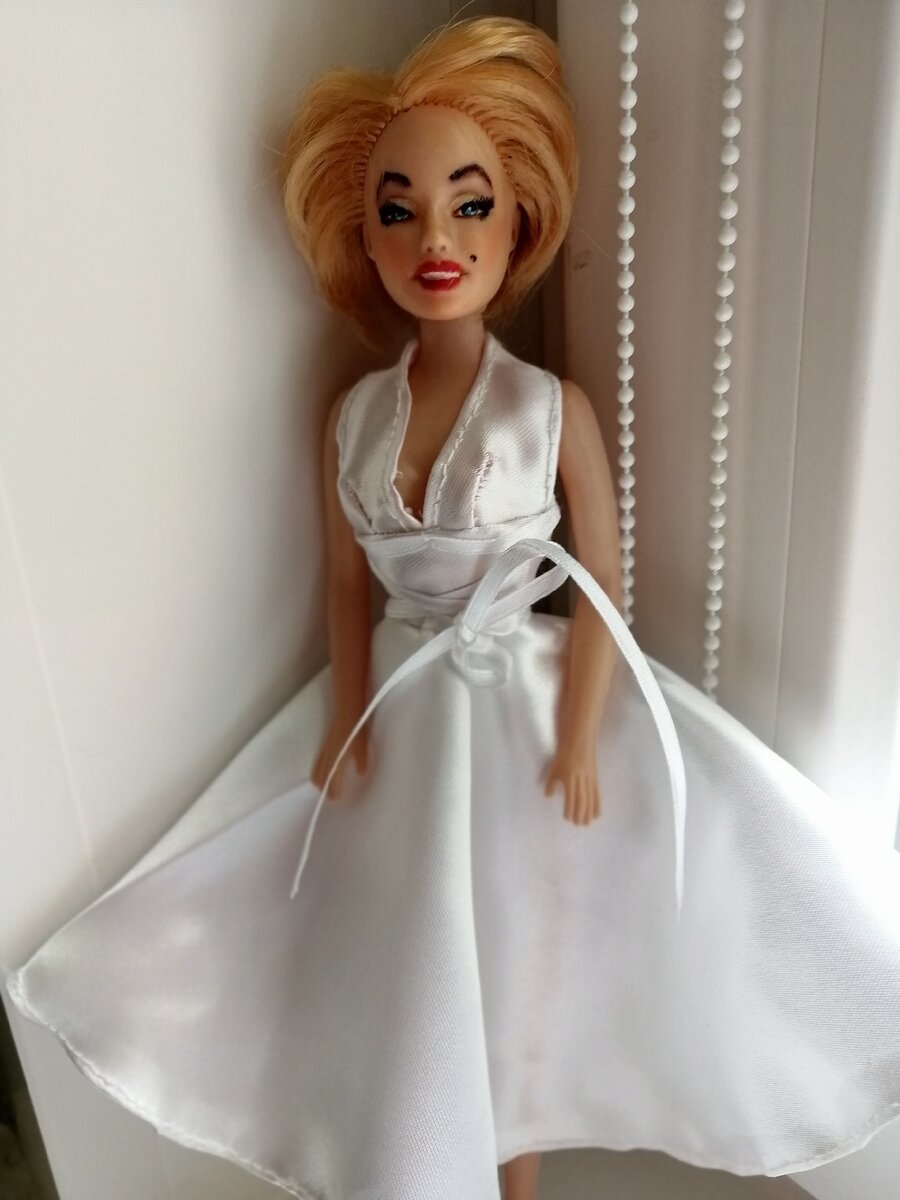 Мой первый ООАК. Мерлин Монро из куклы за 97 рублей. 