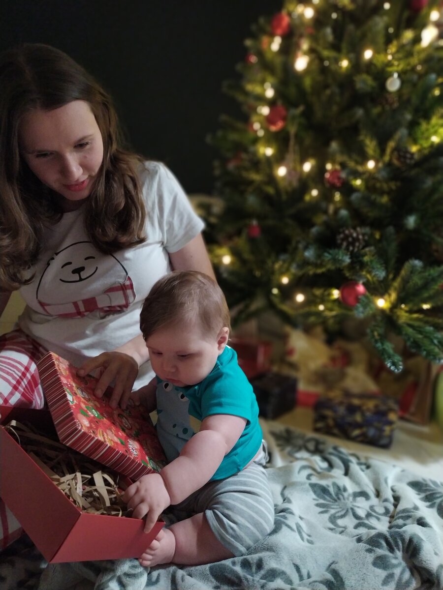 Надеюсь, Лев оценит этот подарок 