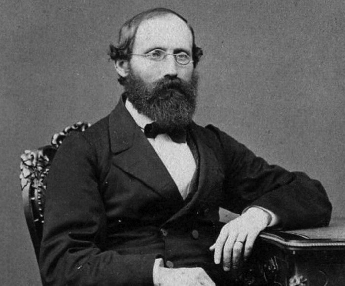 Источник: https://i.ucrazy.ru/files/pics/2019.03/photo15522048053.jpg